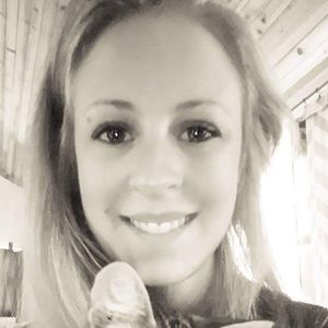 Meet your Posher, Emilee